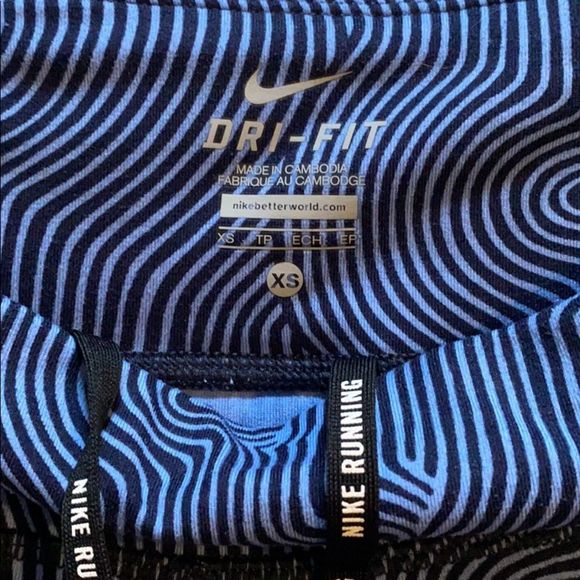 Nike running  capris size Xs - Picture 6 of 6